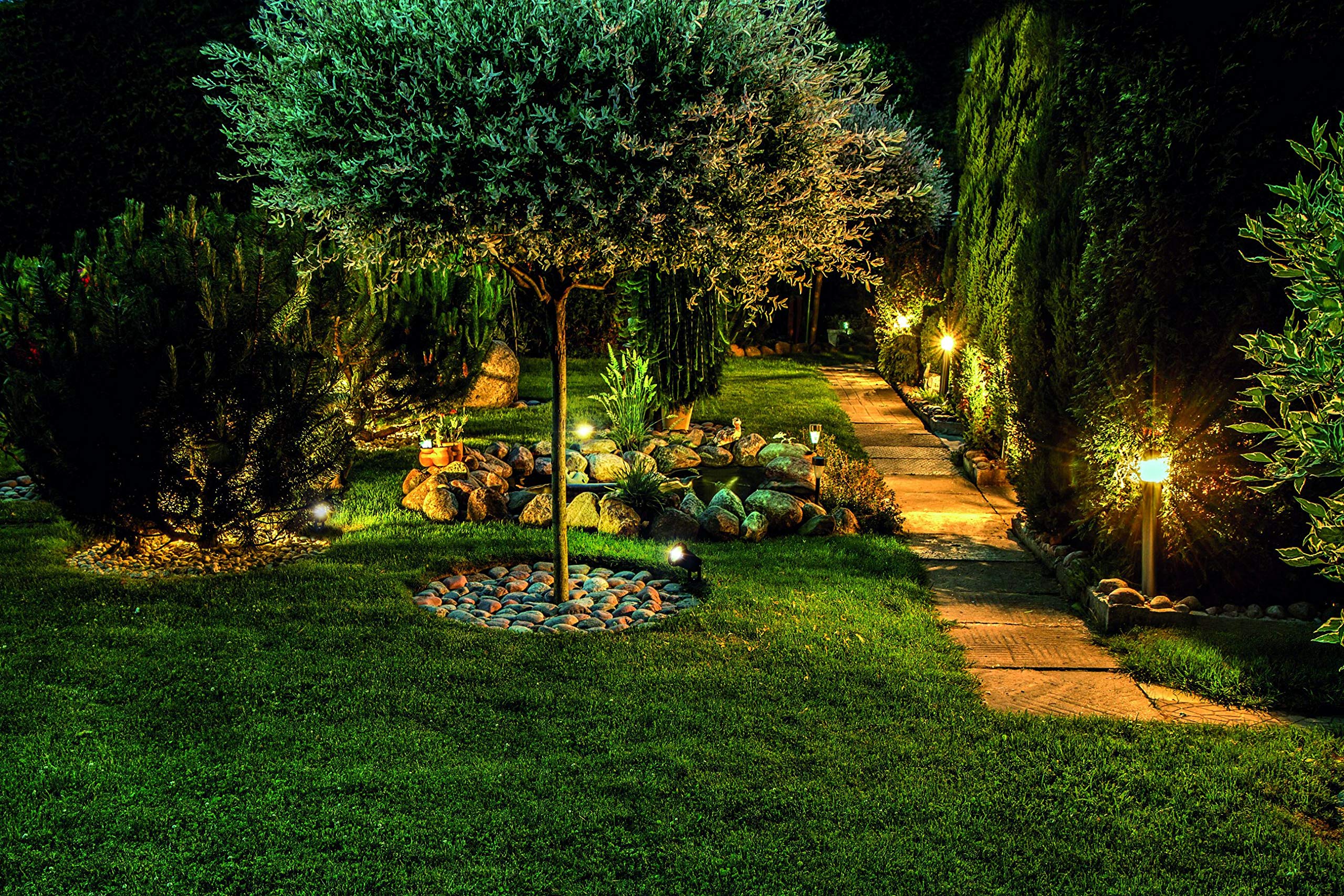 luceco-led-gartenstrahler-mit-erdspie-ip66-3w-200-lumen image 6