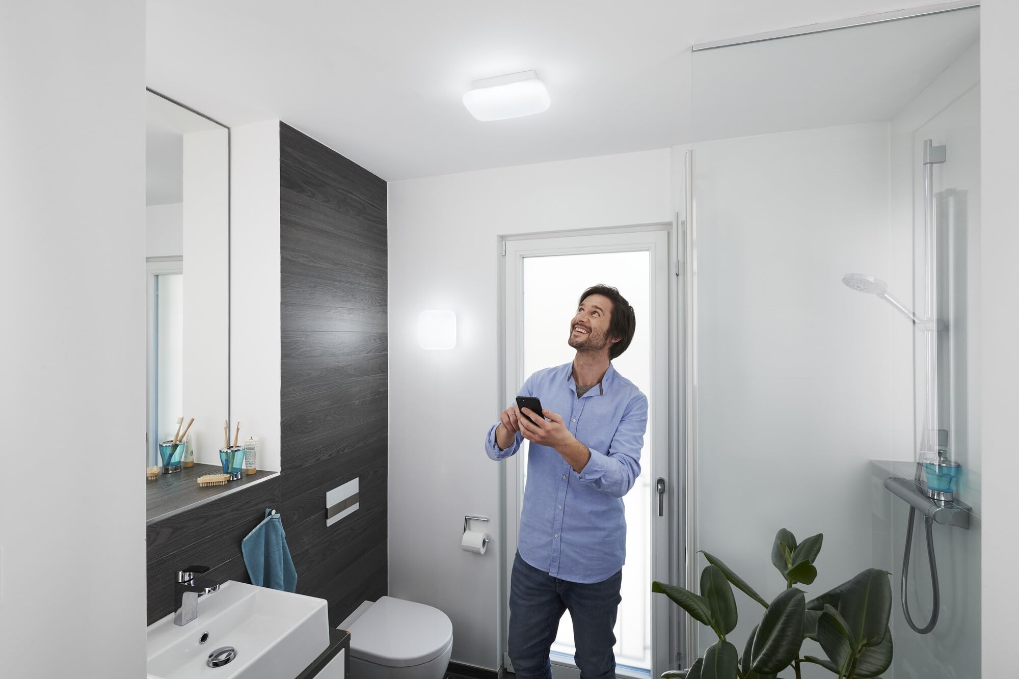 ledvance-orbis-aqua-smart-wifi-decken-wandleuchte-20x20cm-wei-ip44 image 2