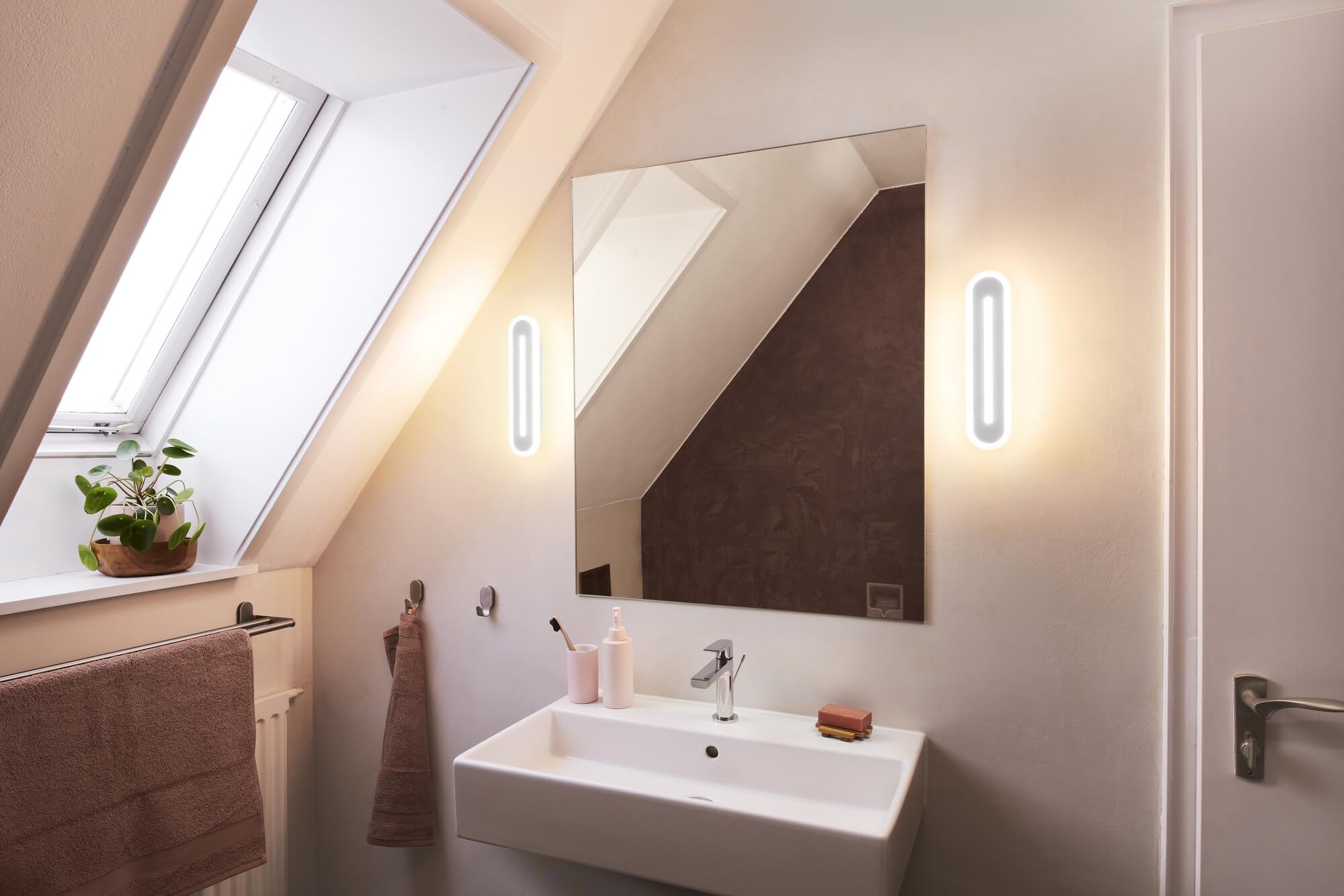 ledvance-smart-orbis-bath-badezimmerleuchte-wifi-schwarz-400x70mm-1600lm image 6