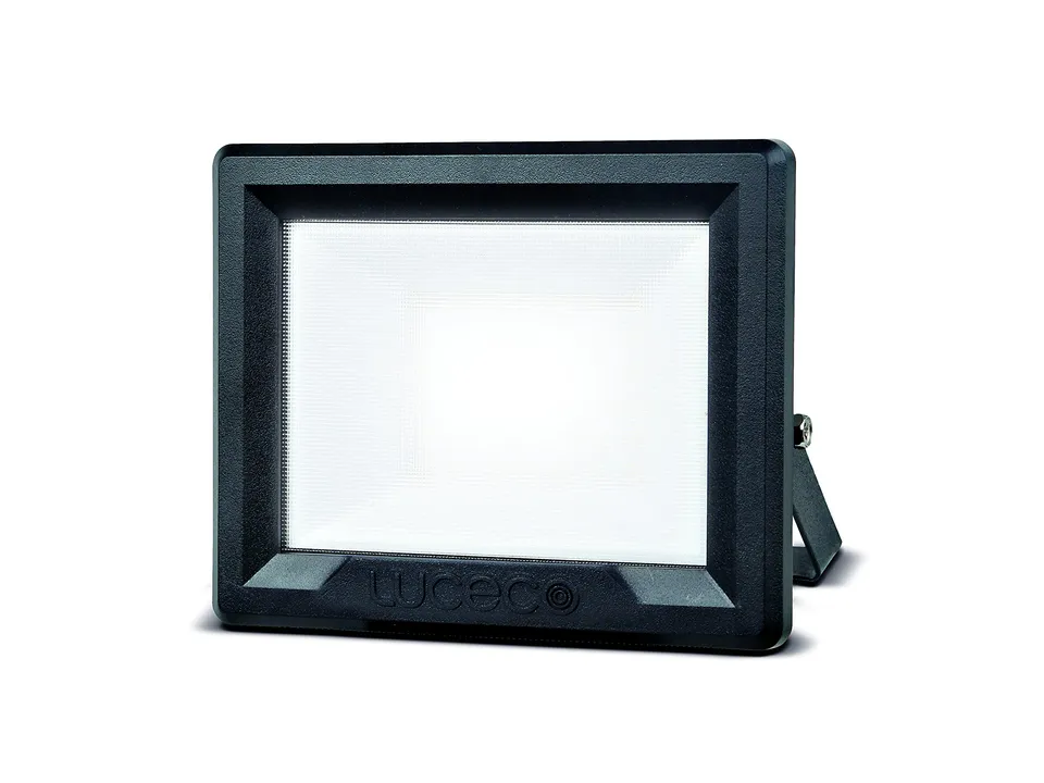 luceco-led-au-enstrahler-30w-flutlicht-2400-lm-4000k-ip65-f-r-garten image 1