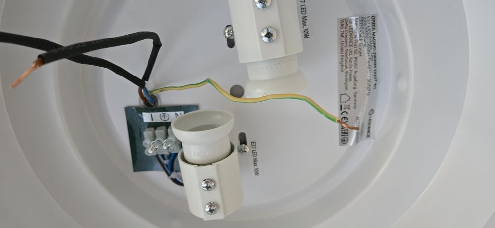 Schöne Lampe, aber ohne Leuchtmittel